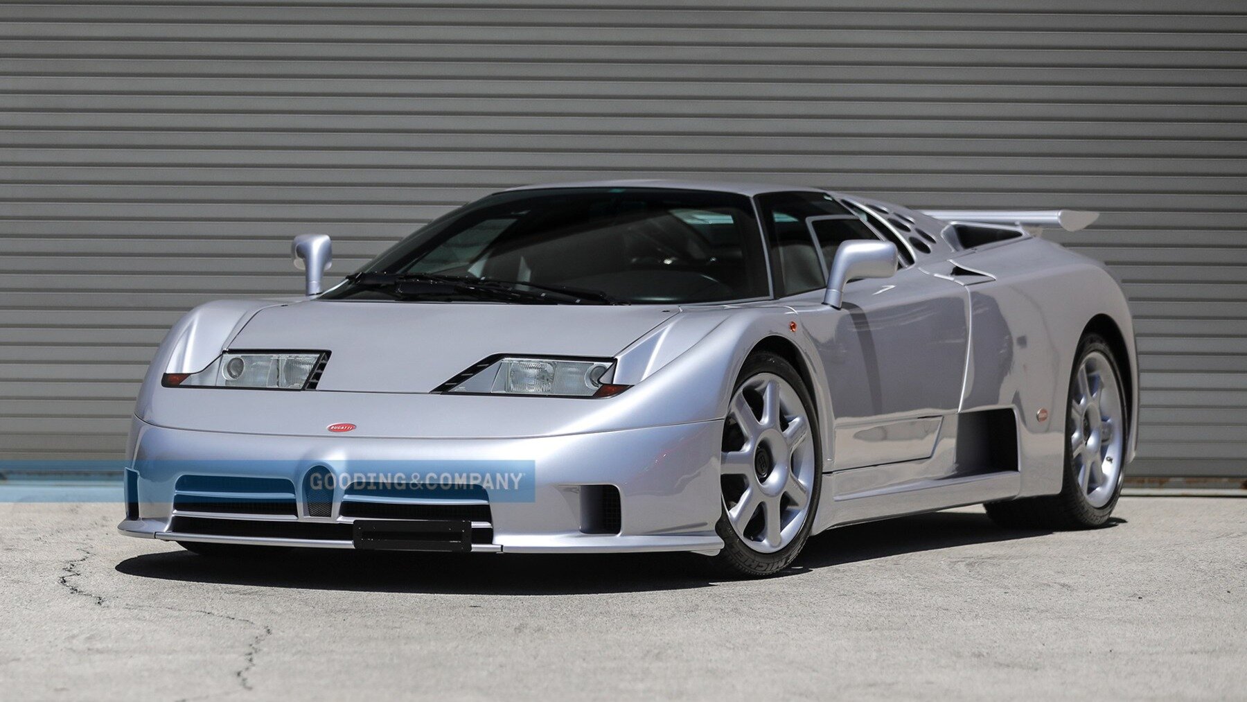 Очень редкий Bugatti EB 110 Super Sport уйдёт с молотка. Таких сделали всего 30