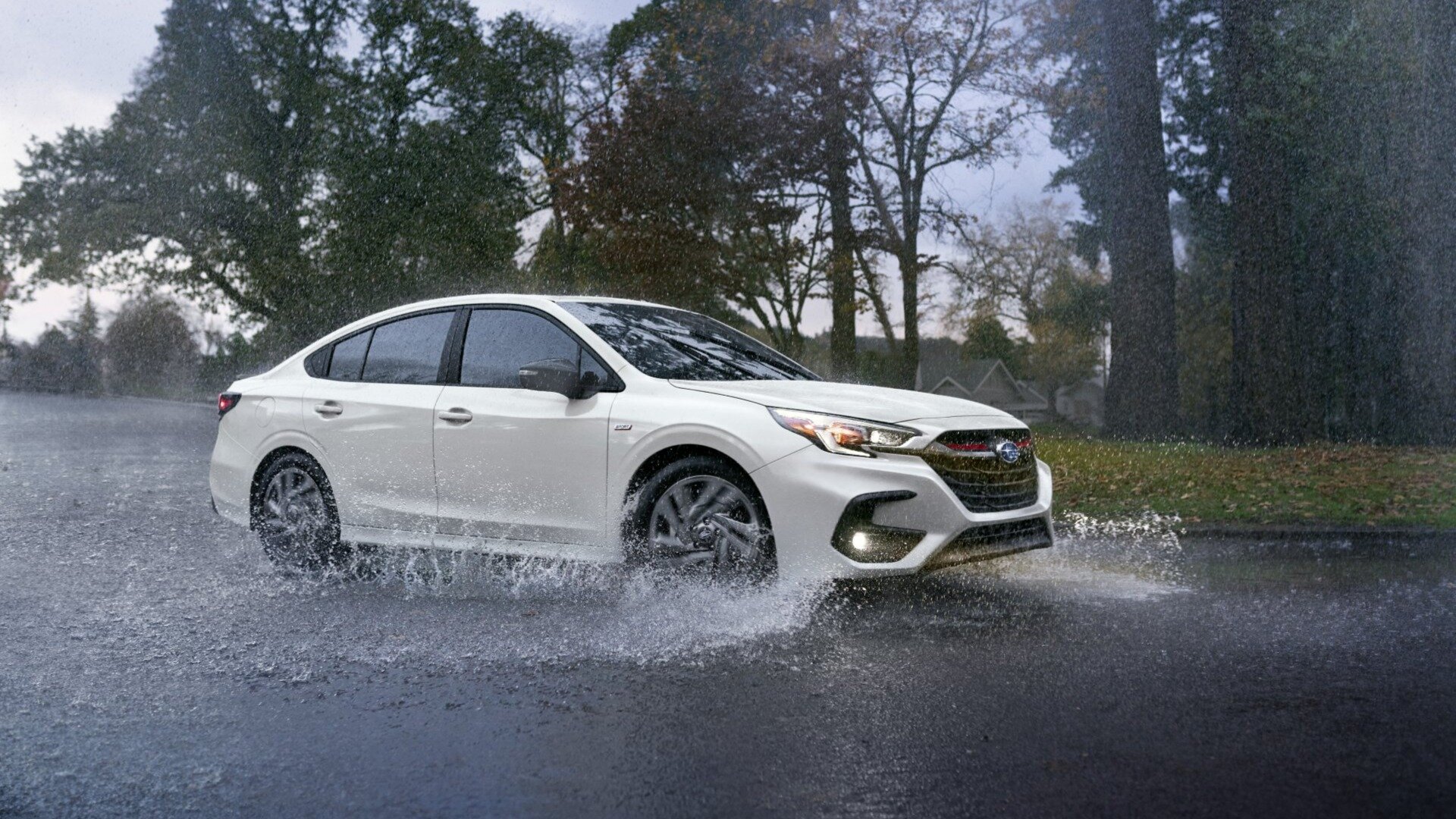 Седан Subaru Legacy обновился: доработанная внешность и продвинутые ассистенты
