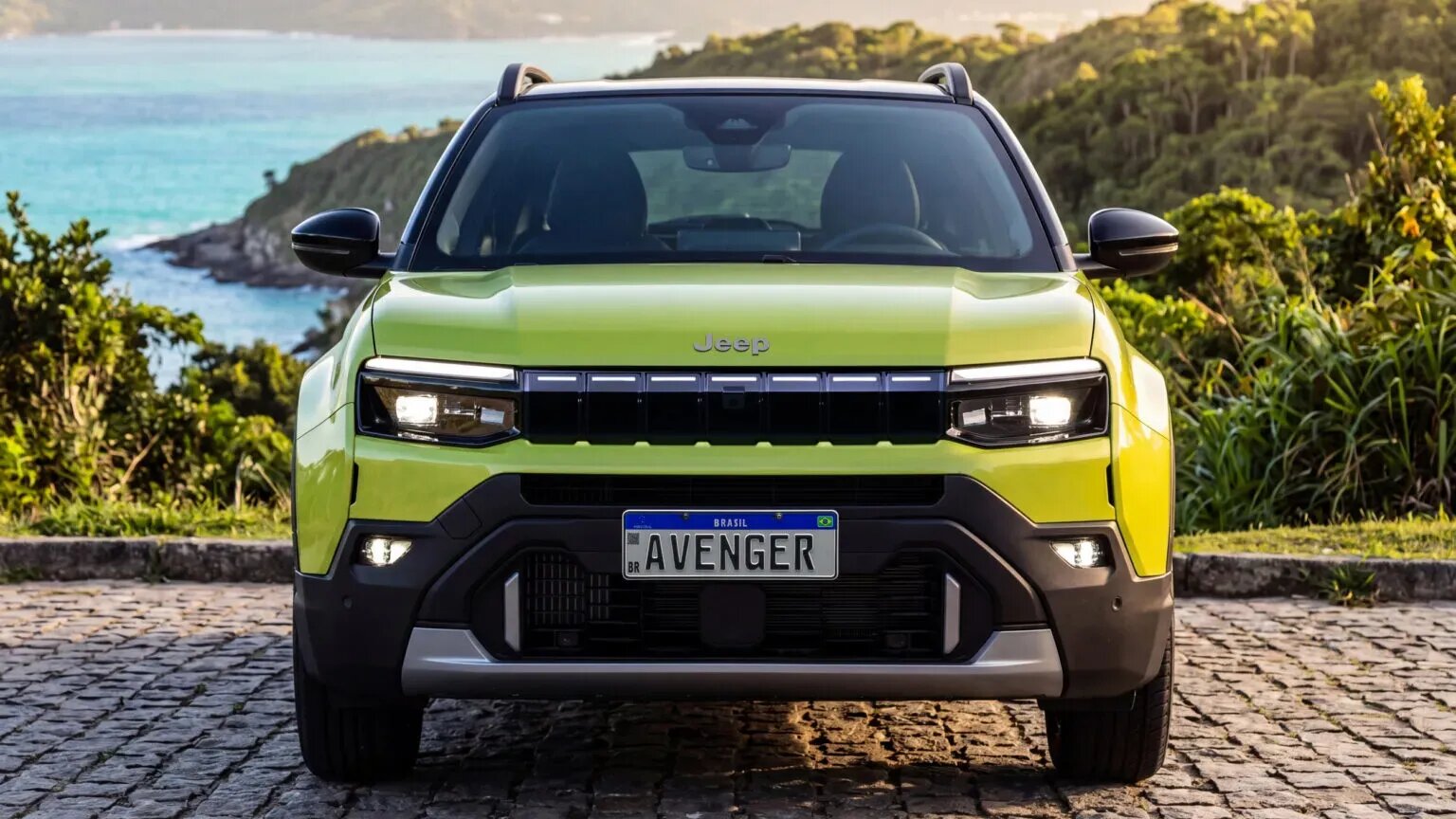 Jeep обновил свою самую компактную модель — кроссовер Avenger