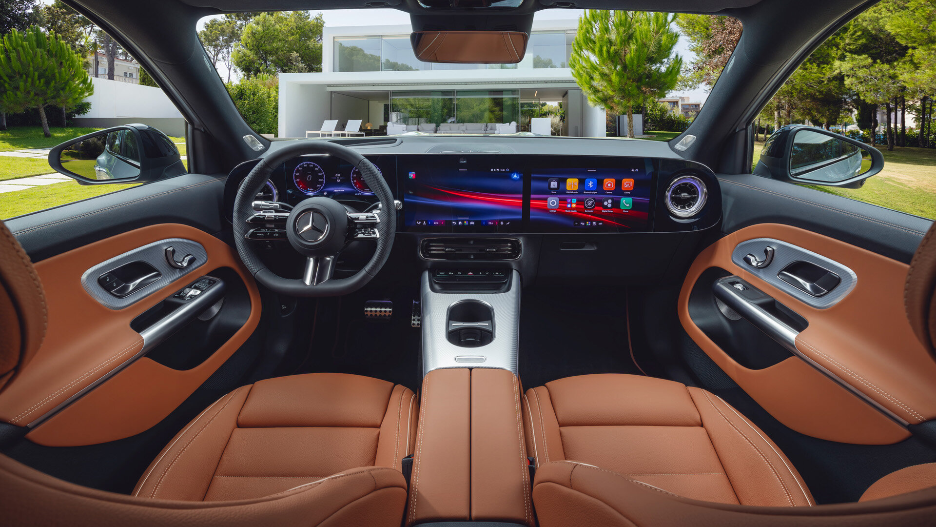 Mercedes-Benz показал салон кроссовера GLB нового поколения