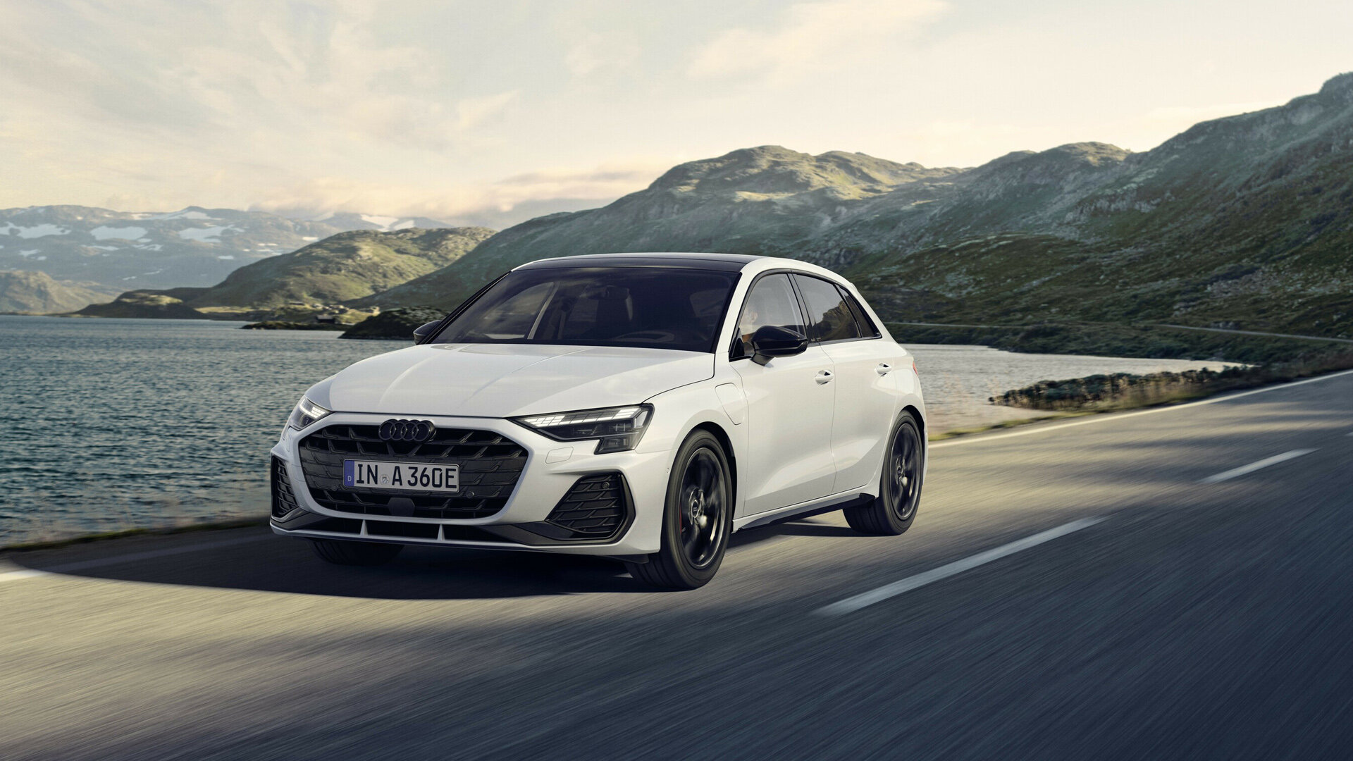 Обновлённый хэтч Audi A3 стал мощным гибридом