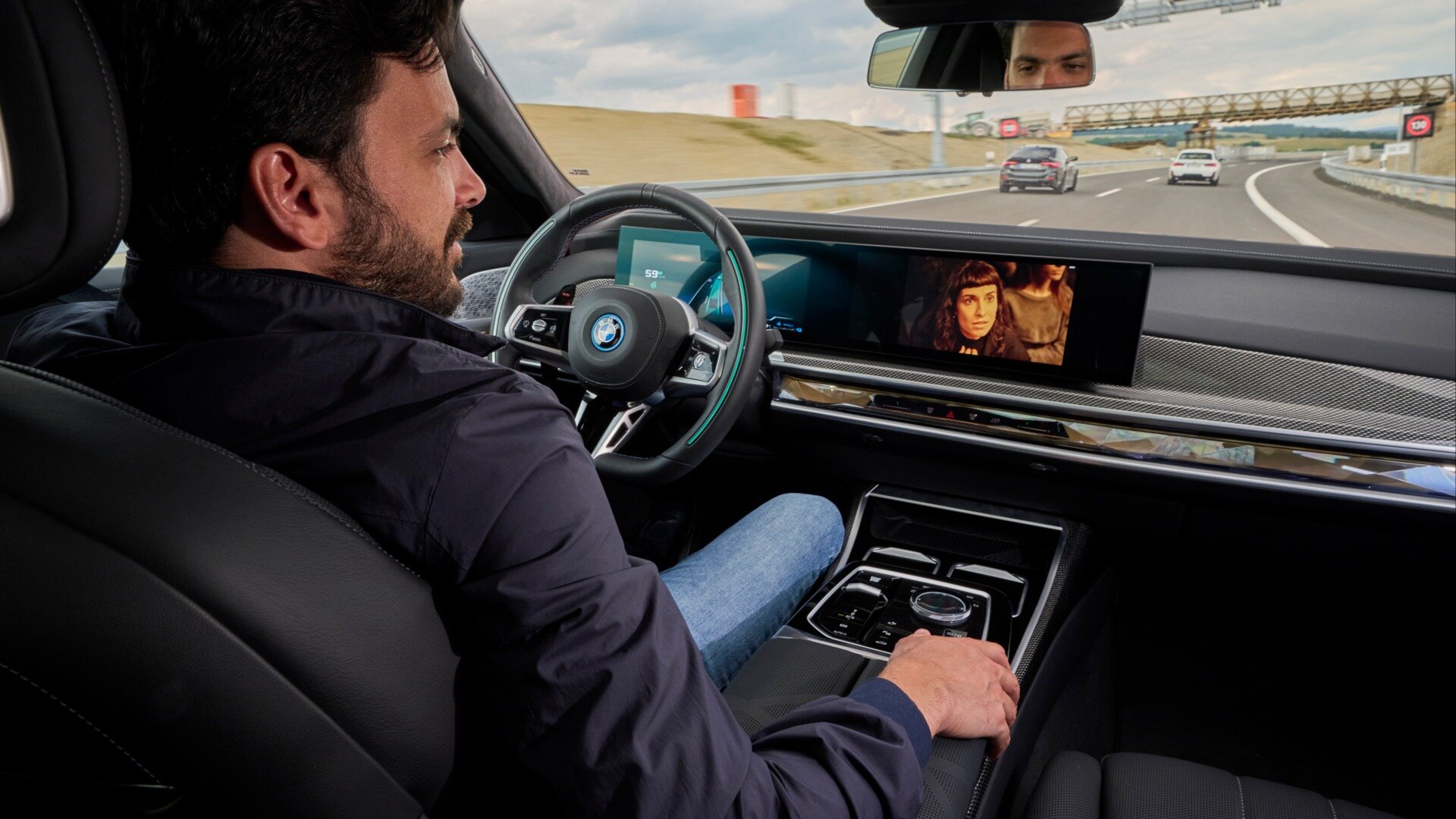 Индийская Tata поможет BMW разработать автопилот