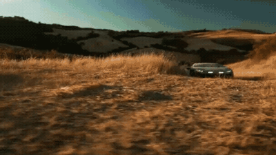 Появилось видео, как внедорожный Lamborghini Huracan ездит по грунтовкам