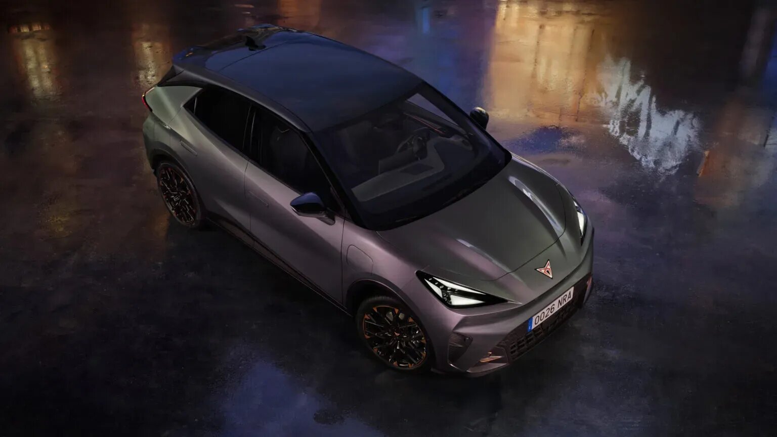 Компактный электрохэтч Cupra Raval вышел раньше аналогов от VW и Skoda