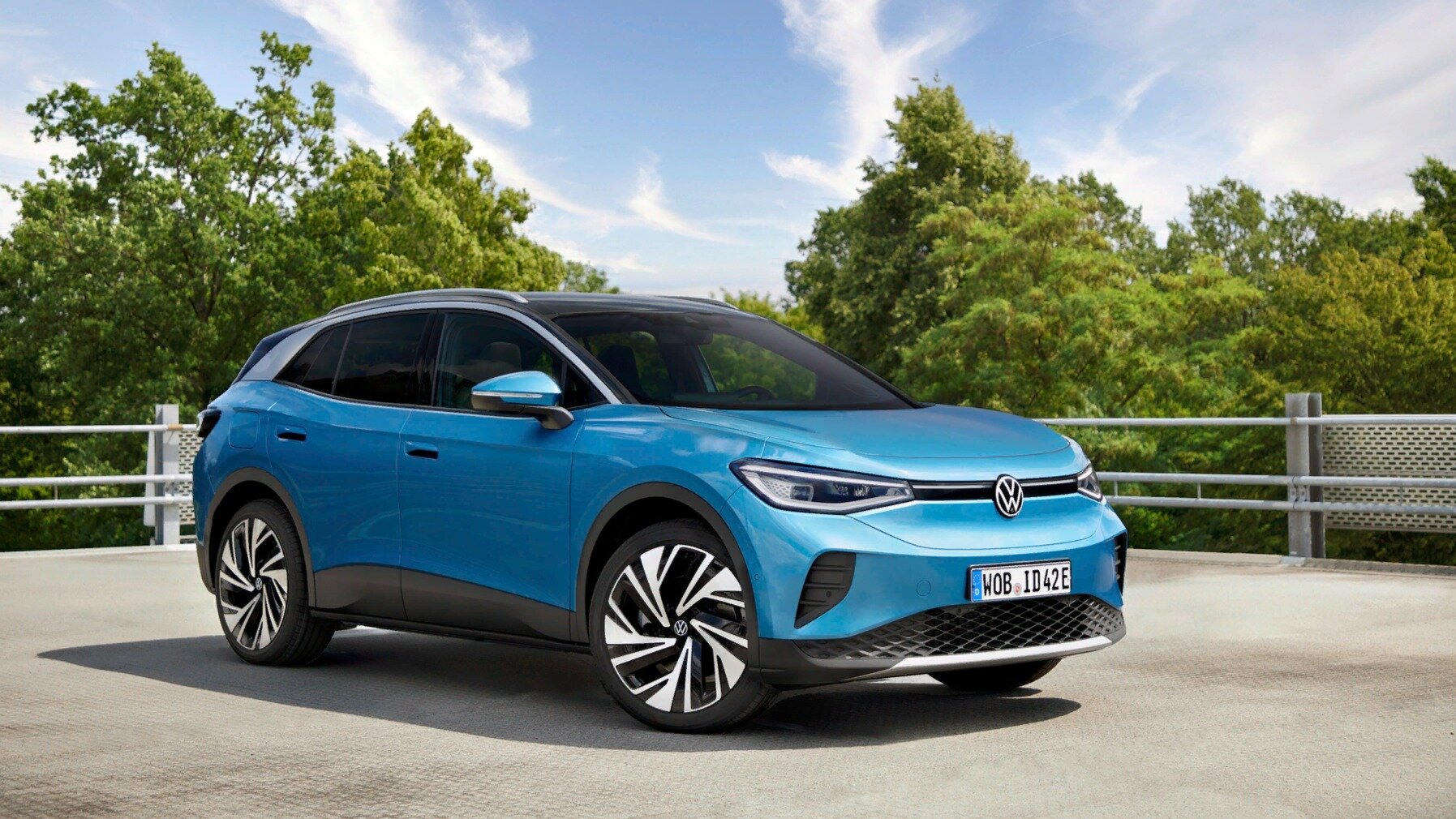 Volkswagen ID.4 и ID.5 получили более мощные электромоторы и новую медиасистему