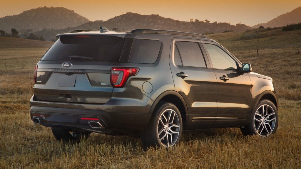 Ford отозвал почти 440 тысяч машин из-за проблем с подвеской и аккумулятором