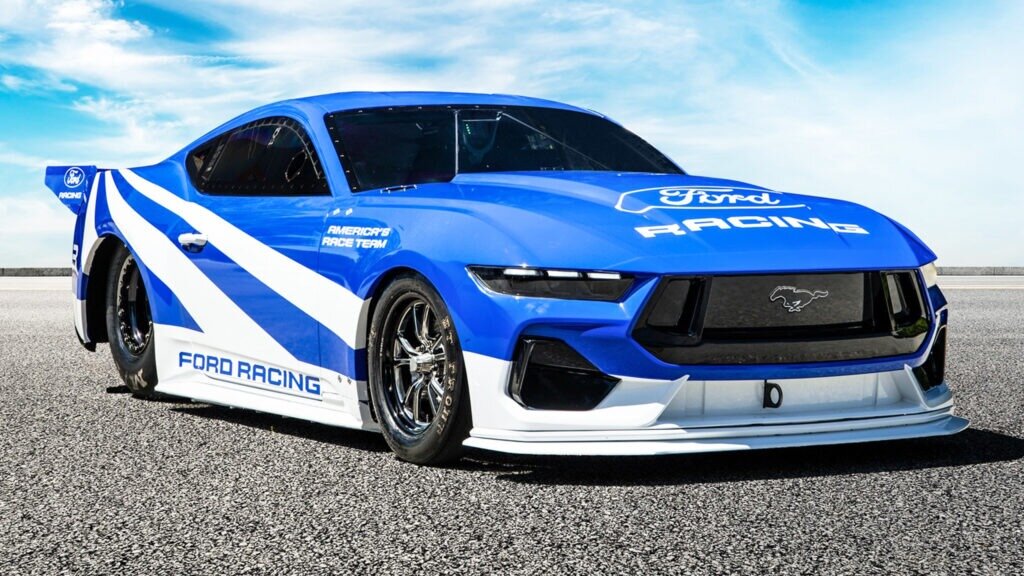 Ford построил новый электродрэгстер Mustang для установления рекордов