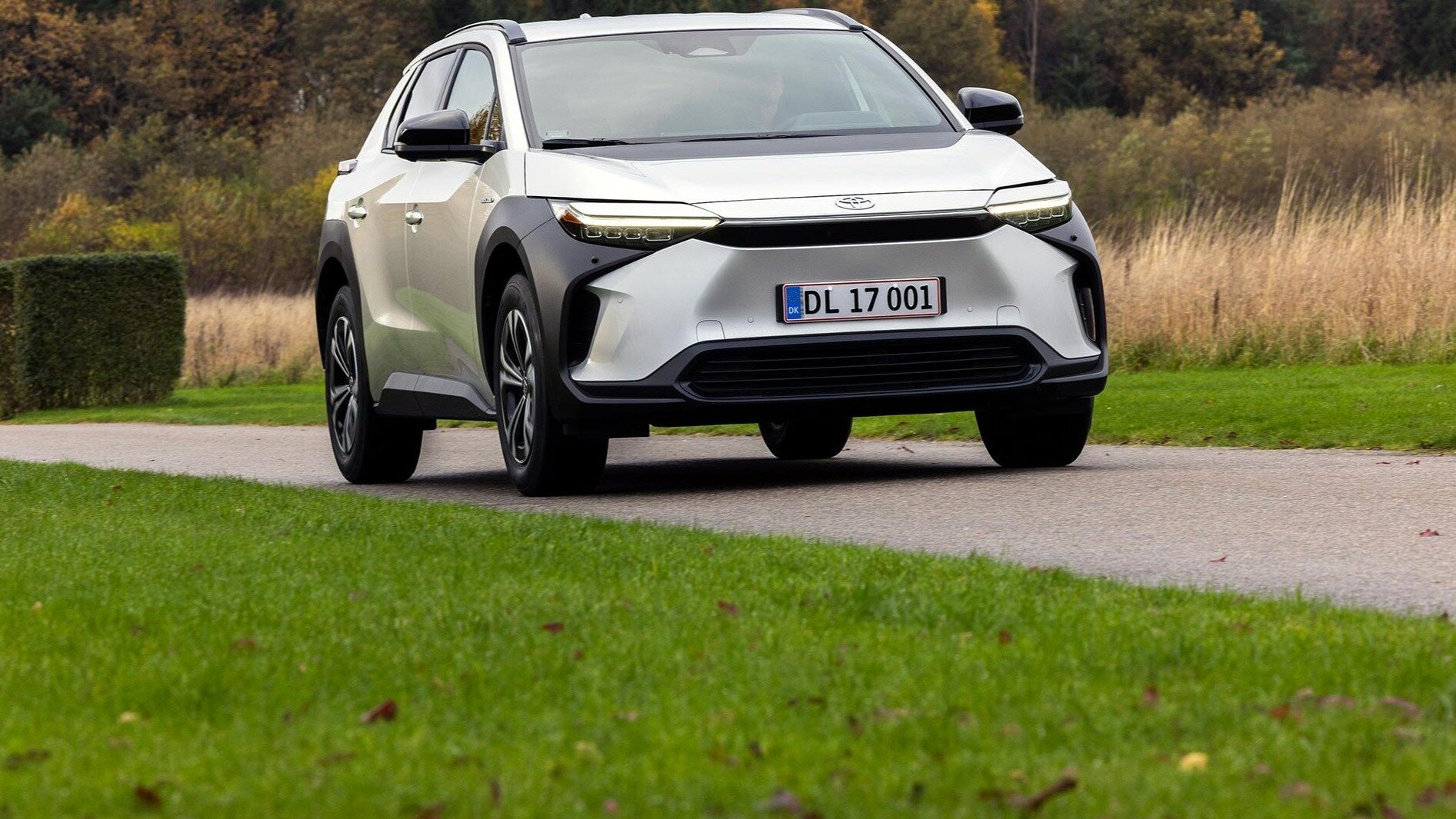 Toyota bZ4X провалила испытания на запас хода в Дании