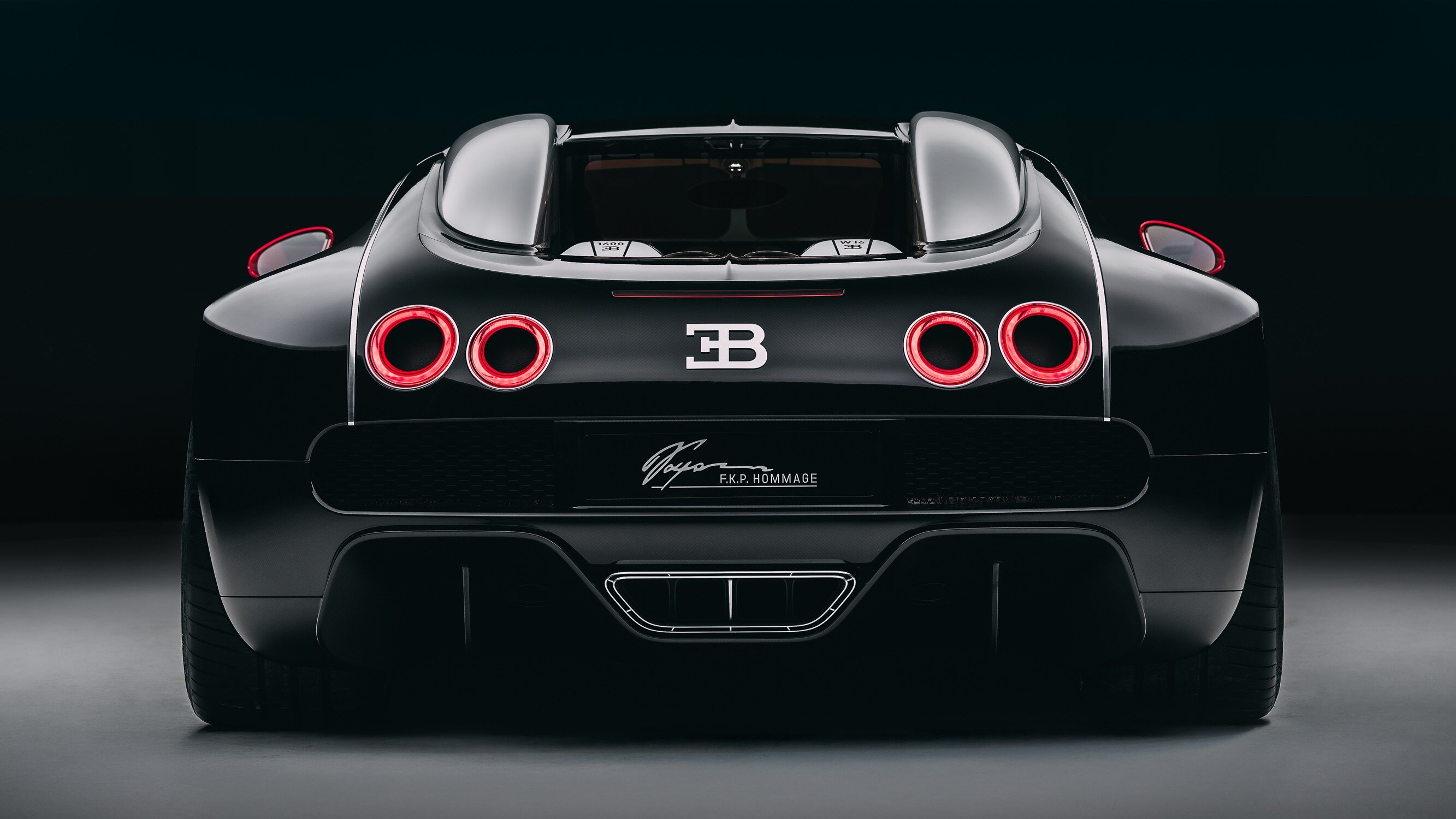 Porsche продаёт свои доли в Bugatti и Rimac