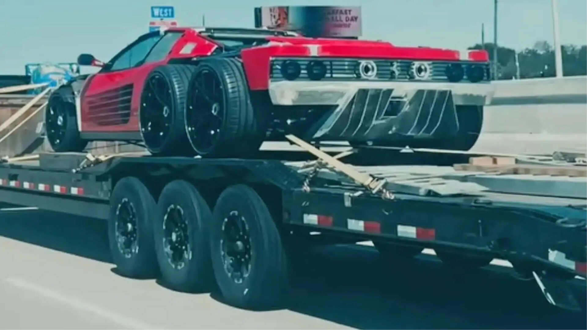 Культовую Ferrari Testarossa превратят в шестиколёсный суперкар
