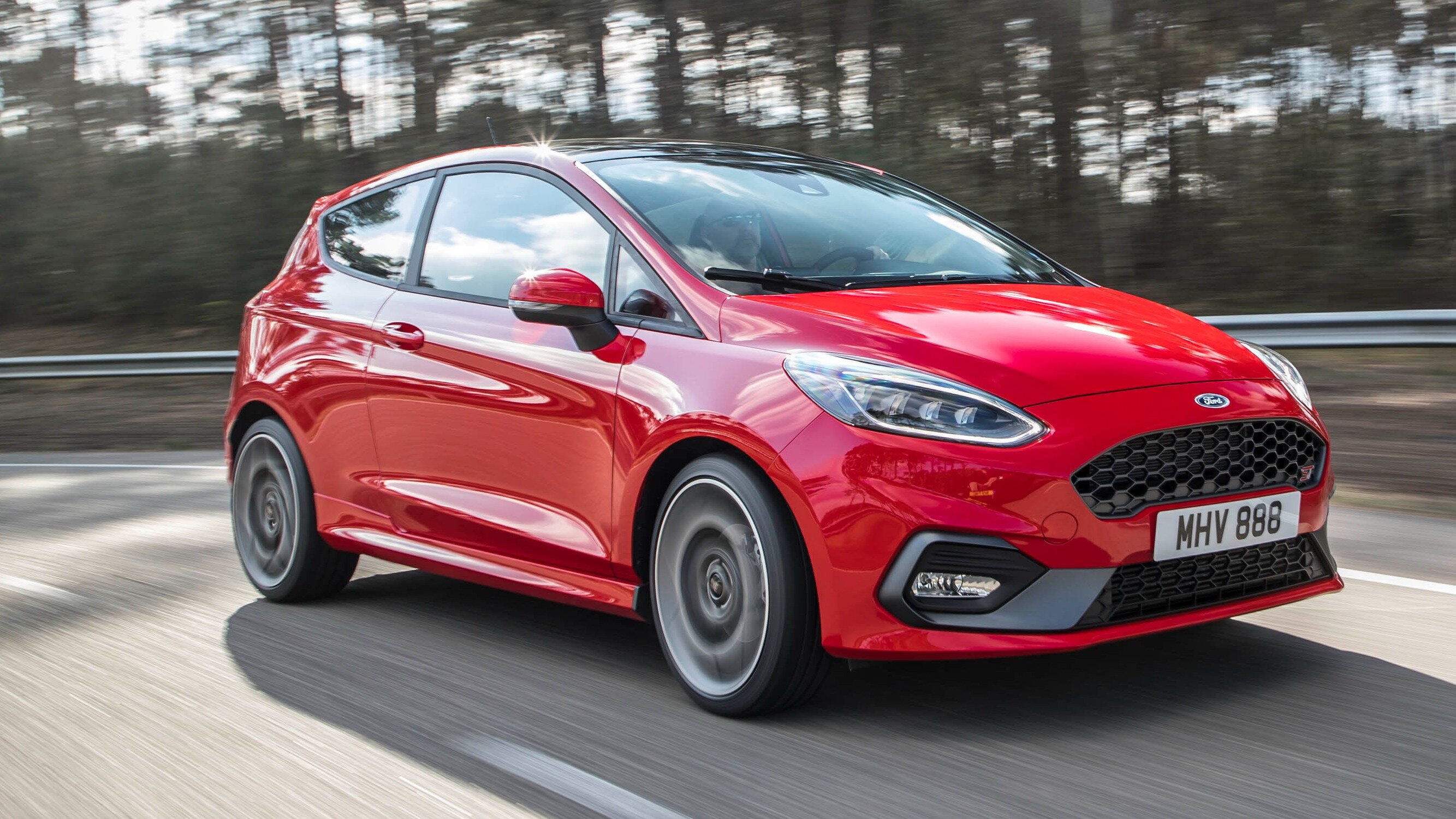 Ford может возродить Fiesta ST, но уже без ДВС