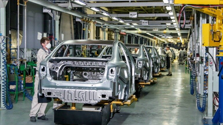 АвтоВАЗ не будет работать до 23 мая