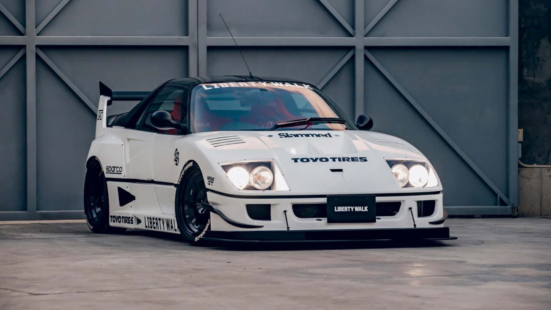Японцы переделали кей-кар Autozam AZ-1 в подобие Ferrari F40