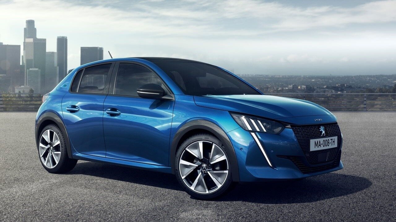 Peugeot 208 стал лидером продаж в Европе после 14 лет доминирования Volkswagen Golf