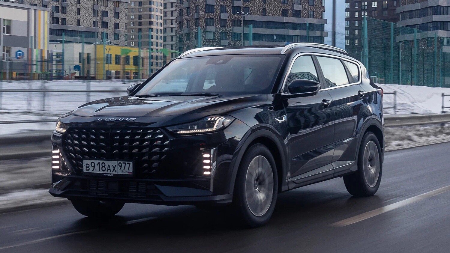 Кроссовер Jetour X70 Plus допустили к работе в такси в России